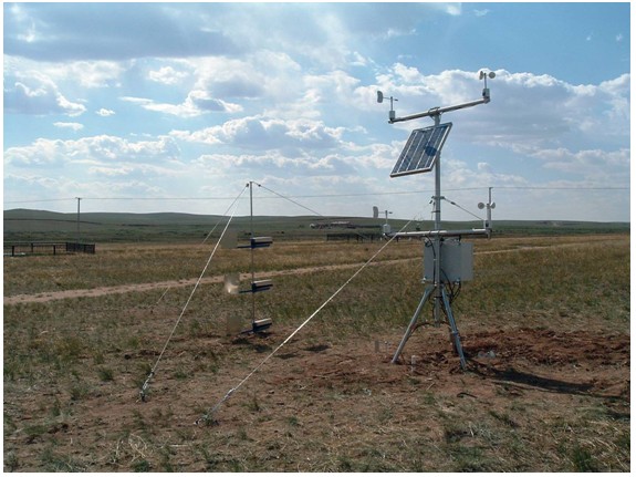 风蚀监测系统在内蒙古希拉穆仁成功安装并投入监测